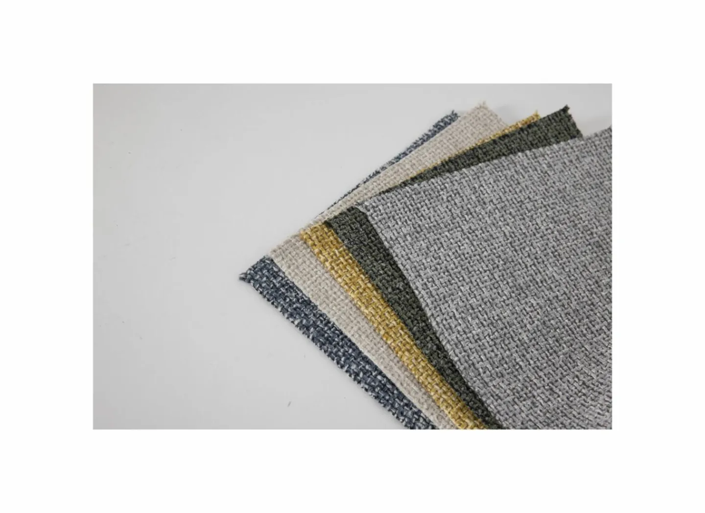 Hoeksalon Exeter 299x240cm - stof - chacha geel met relax- Hoeksalons