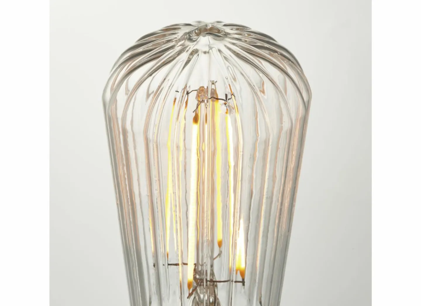 Brilliant LED-lamp Filament 4W E27- Ledlampen