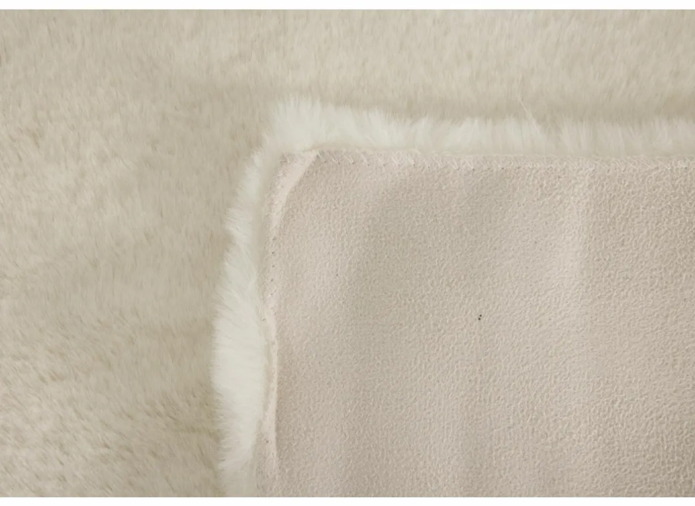 Tapijten|Tapijten|Tapijt Serene 60x110cm - nepbont - ivory