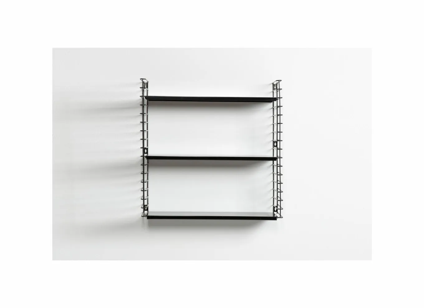 Wandrekken|Wandrekken|Wandrek Tomado 70x21x68cm - staal - zwart